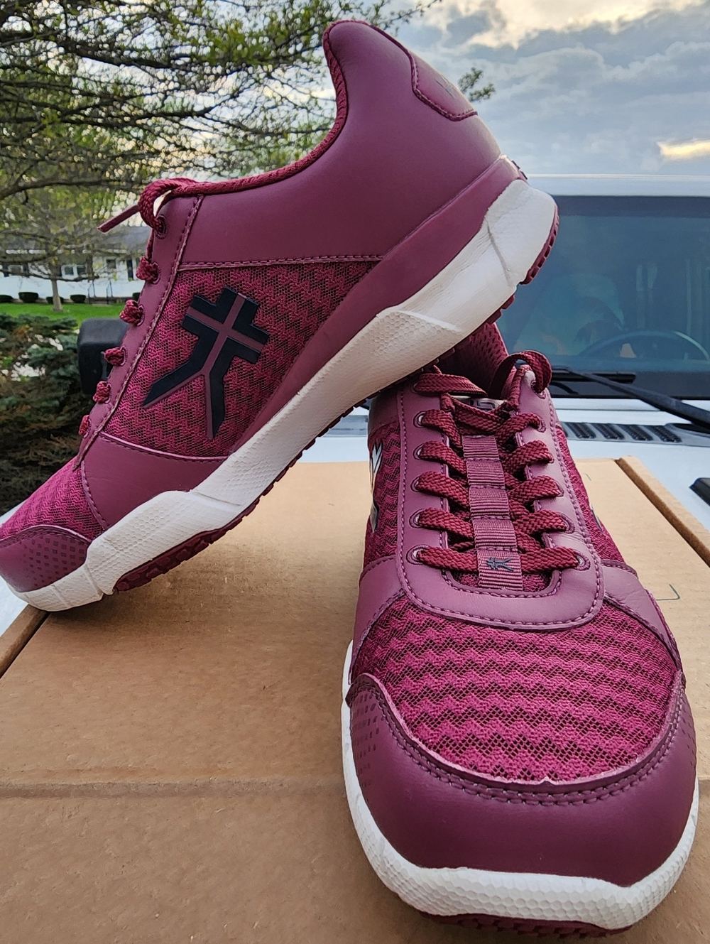 KURU Quantum Women's Sneaker Pink. BEST shoe for Plantar Fasciitis!